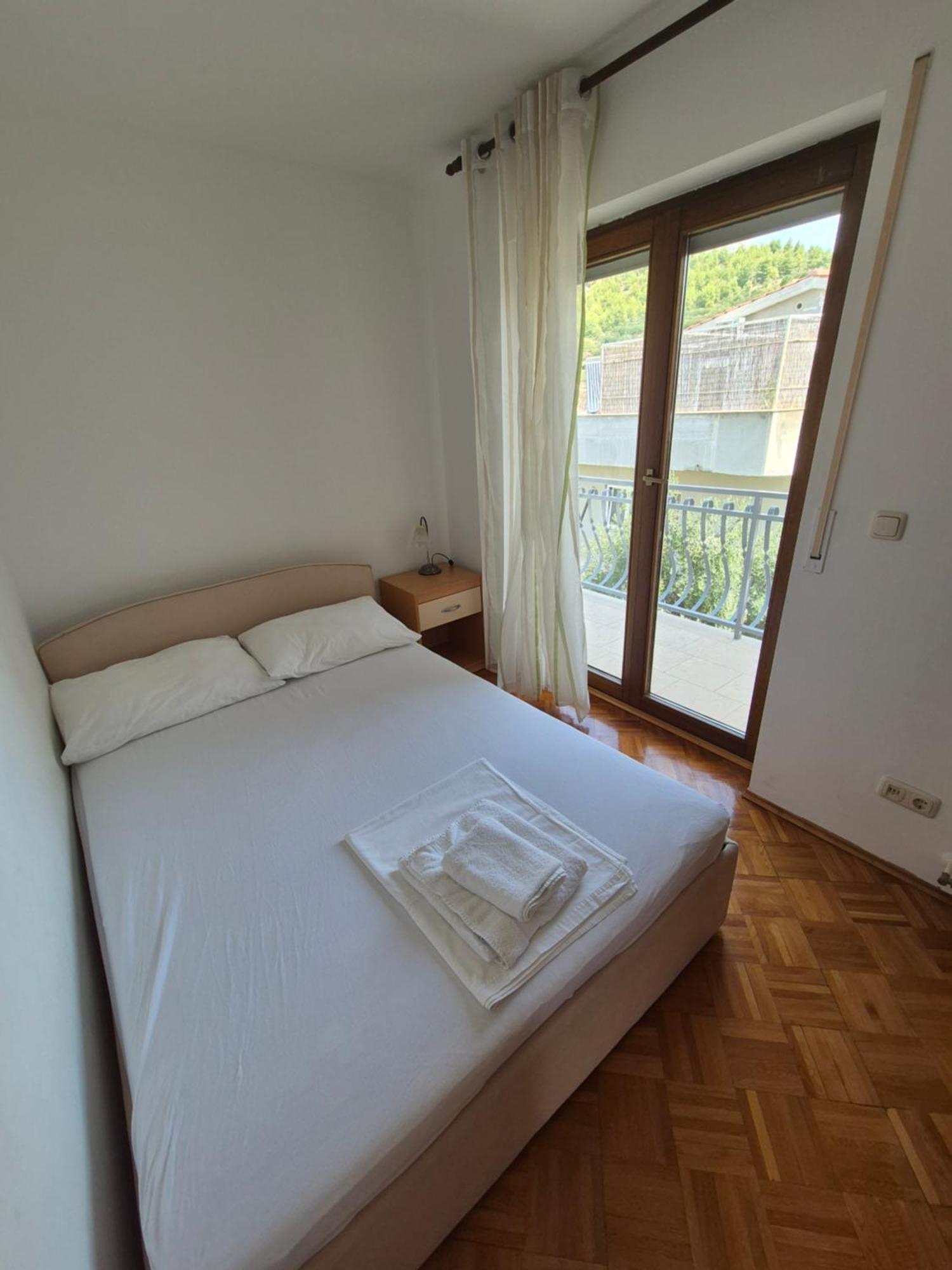Apartments And Rooms Mamic Dugi Rat Luaran gambar